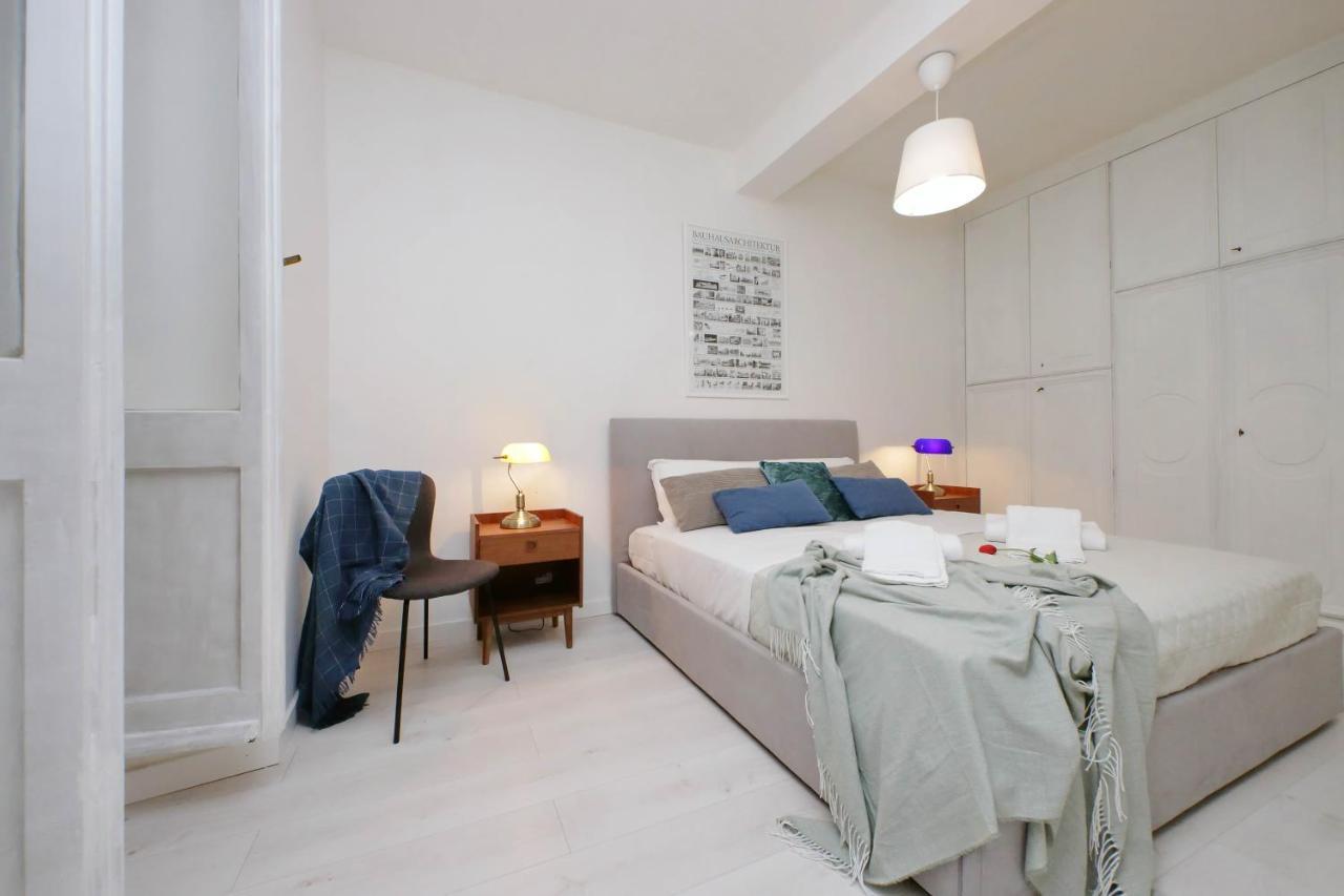 Monti Spacious Apartment 2 Rome Bagian luar foto