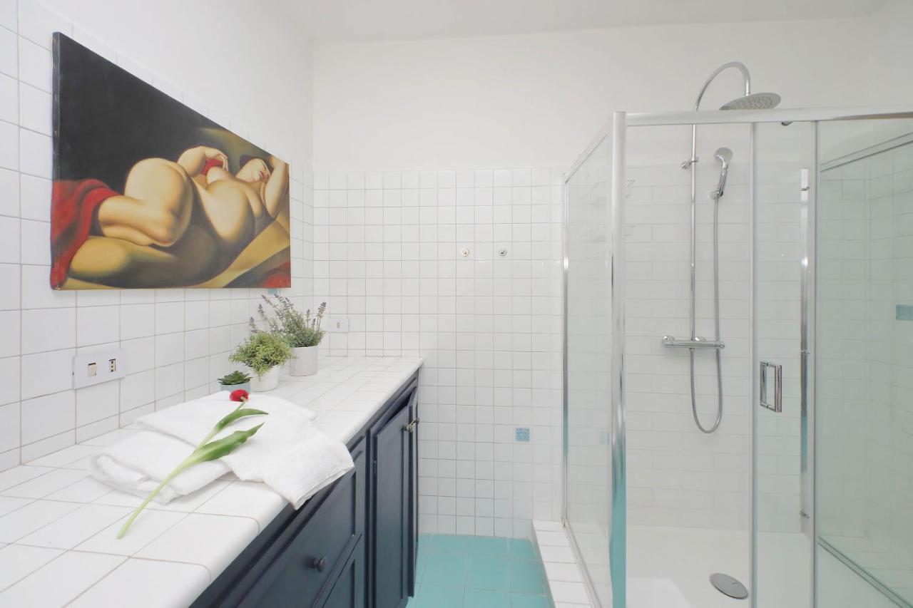Monti Spacious Apartment 2 Rome Bagian luar foto