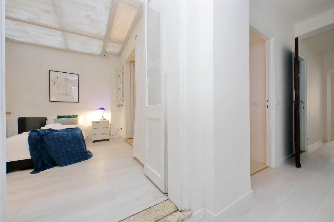 Monti Spacious Apartment 2 Rome Bagian luar foto